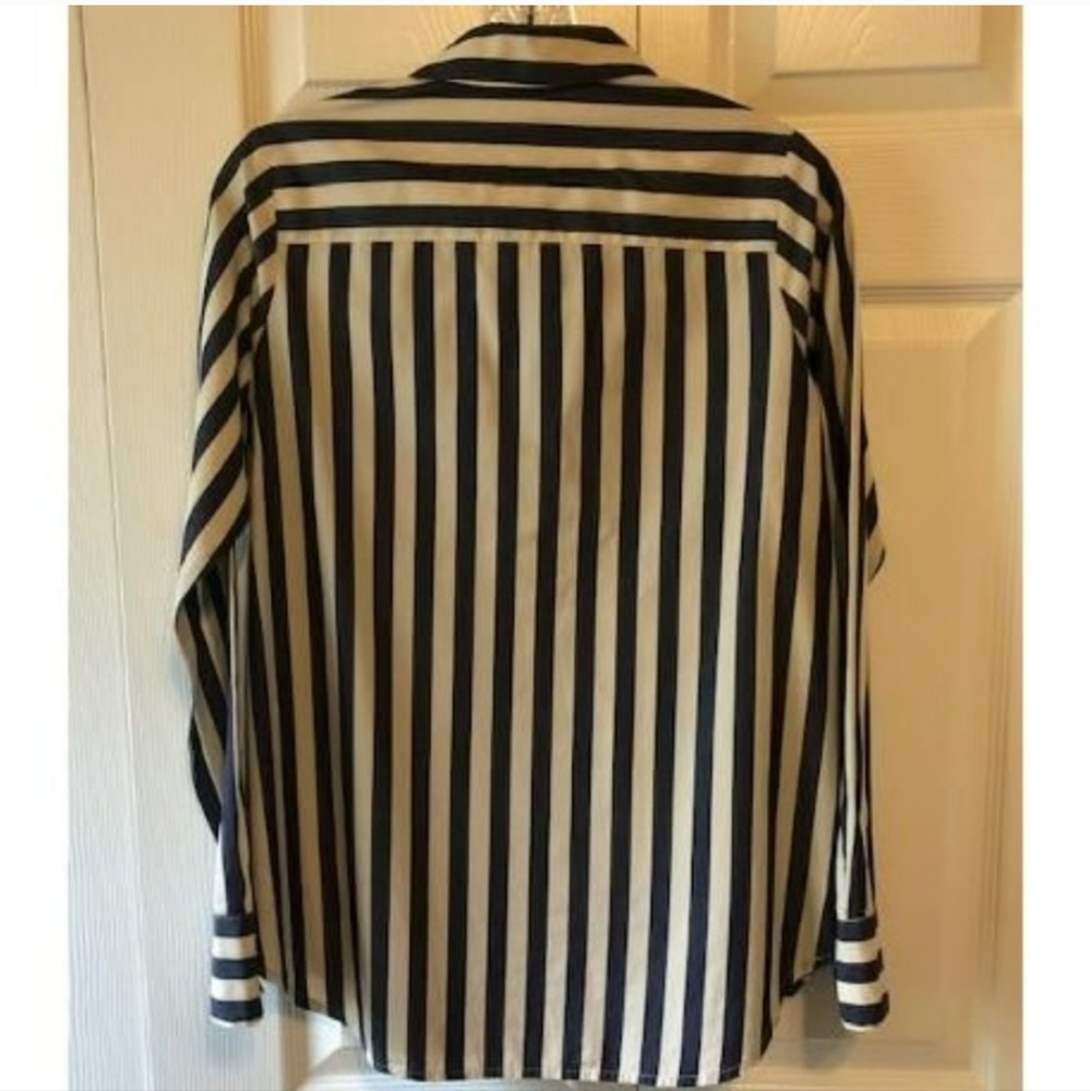 Madewell Cotton Striped Blue and White Long Sleeve Button Up Shirt - Picture 3 of 5
